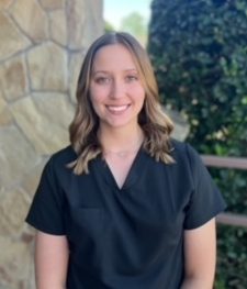 Elyse - Administrative Assistant